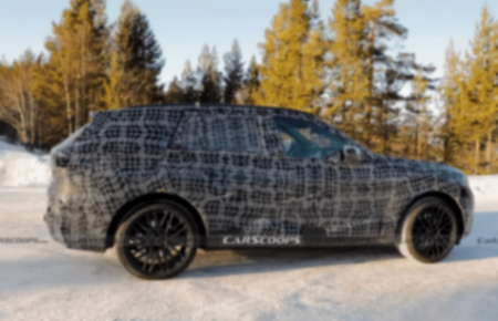 全新寶馬X5內飾諜照曝光!配全景顯示屏,或2026年發布