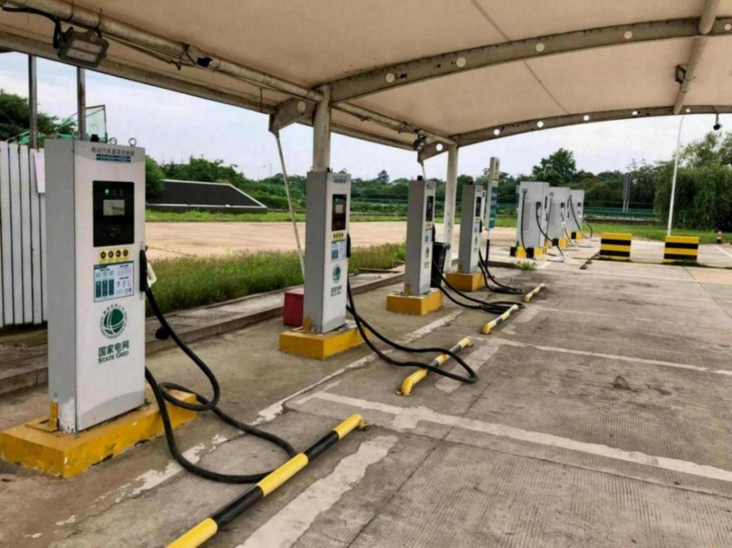 根本勸不住!很多人,只有買了插混和增程,才會(huì)心甘情愿買純電