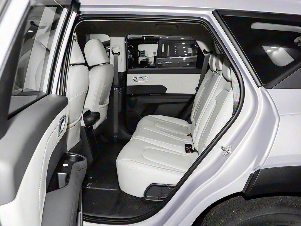 北京現代EO羿歐上市,11.98萬起能撬動純電SUV市場?