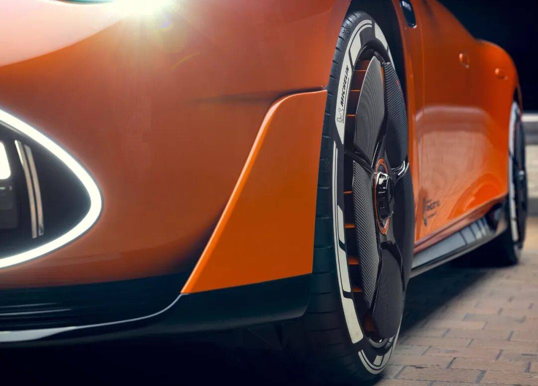 奔馳詮釋“斷檔式領(lǐng)先”