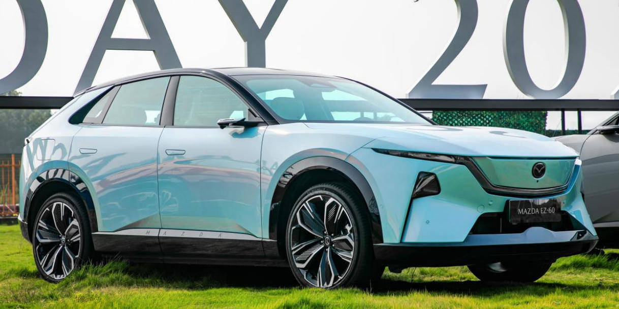 共啟品牌新程!長安馬自達2025粉絲盛典盛大開幕