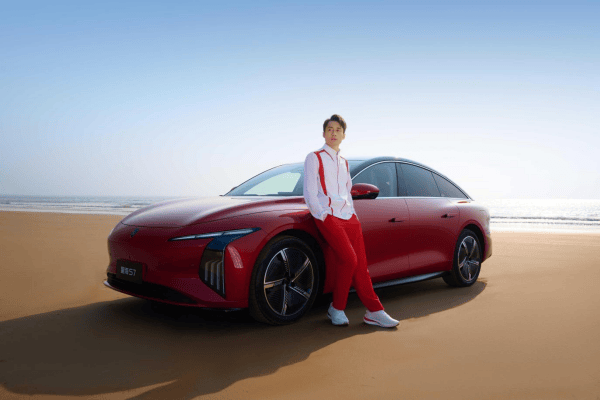 快充與美學的雙重奏:星海S7 800V超快充版開啟預售