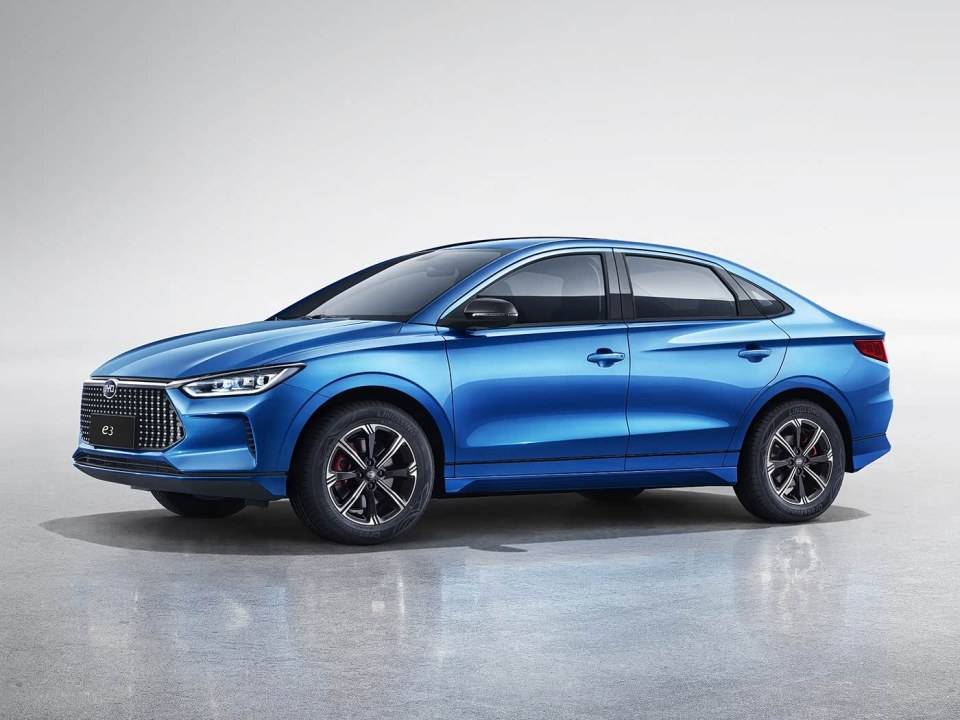 沒(méi)苦硬吃是吧?電動(dòng)車(chē)還有手動(dòng)擋?還是比亞迪出的?