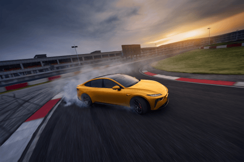 五連桿懸掛 + 全框副車架 2025年東風奕派 007 品質硬核