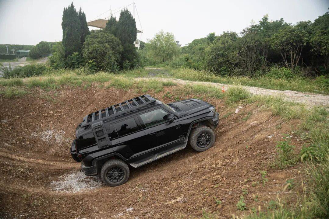 “越野汽車出行指南針”及相關標準建立,為越野學這一學科從理論走向工程應用搭建了重要橋梁